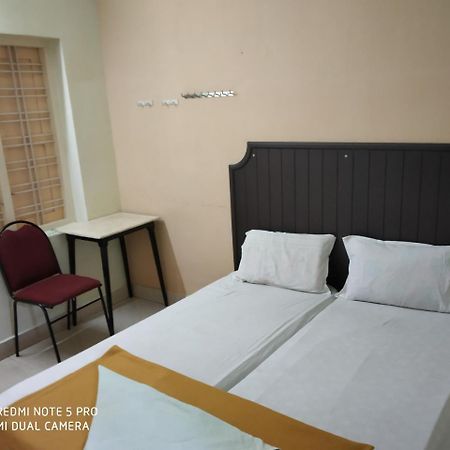 Hotel Woodlands Chottanikara Eksteriør bilde